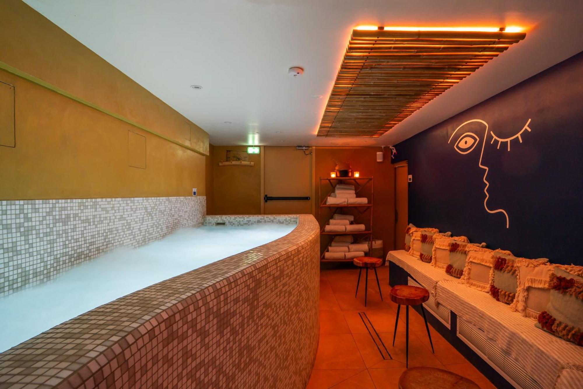 La Finca Hotel & Spa Párizs Kültér fotó